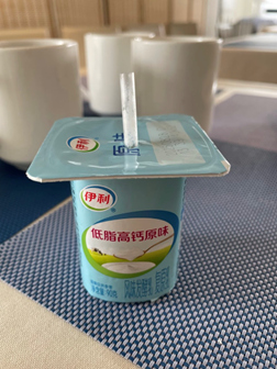 ストローで飲むヨーグルト